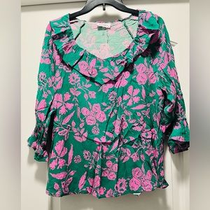 Andree By Unit- Emily Wonder line, NWT. Floral ruffle top. Size M